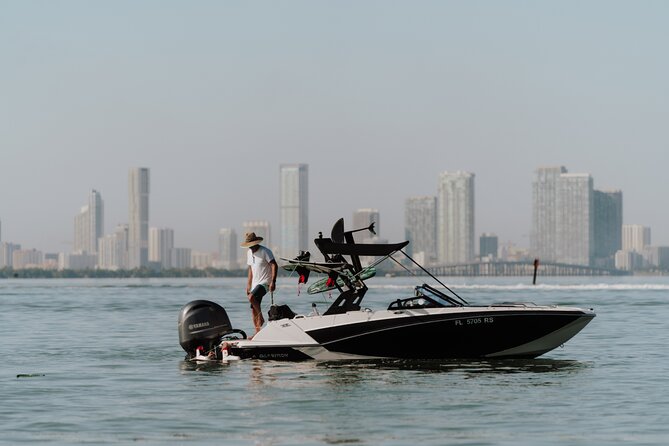 1-Hour Private Wakeboard Lesson in Miami Beach - How the private format affects the price
