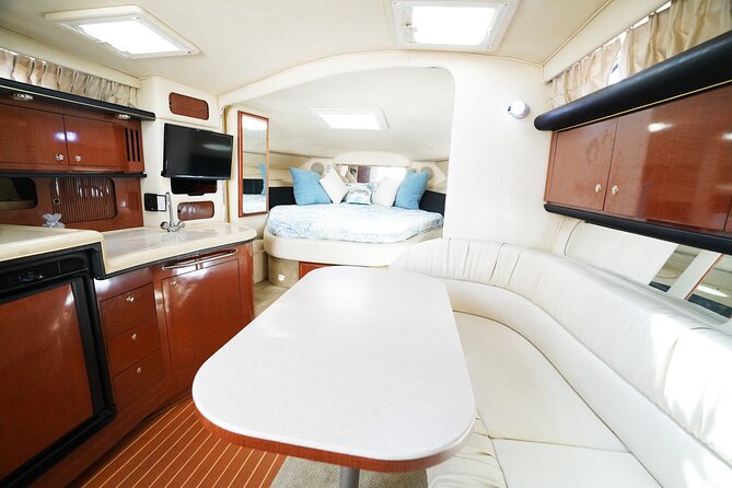 2 Hour Serenity and Scenery Yacht Cruise Miami - Boat condition, captain choice, and service