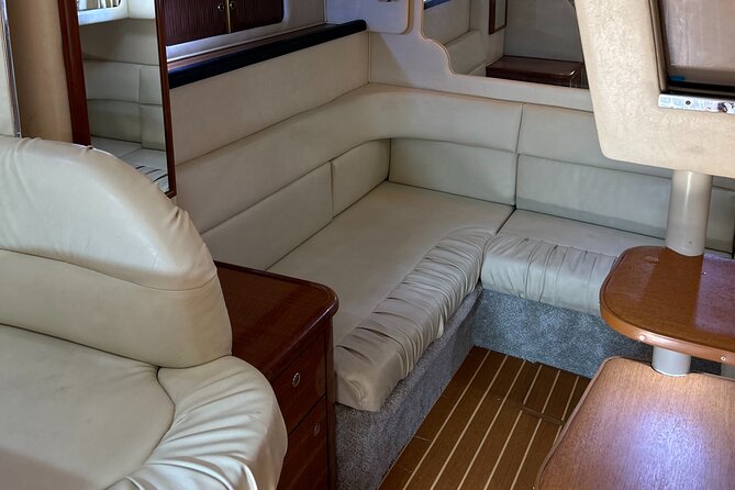 2 Hour Serenity and Scenery Yacht Cruise Miami - Bayside Marketplace and the city’s waterfront face