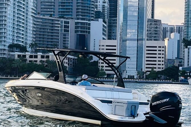 2-Hours Private Miami Boat Tour With Champagne - The Miami River begins the sightseeing