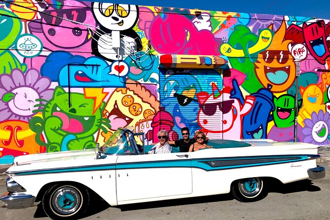 2H Private Classic Car Tour Miami Beach & Wynwood - Why an antique convertible changes the Miami tour