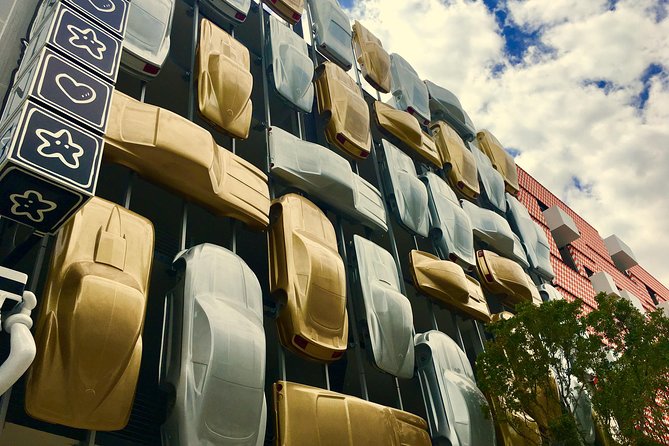 2H Private Classic Car Tour Miami Beach & Wynwood - The Design District and Miami’s luxury makeover
