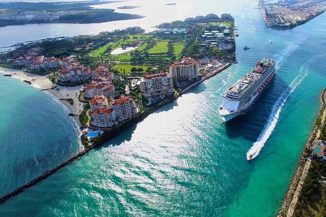 40-Minute Private Luxury Miami Beach Airplane Tour - Key Biscayne and its historic lighthouse