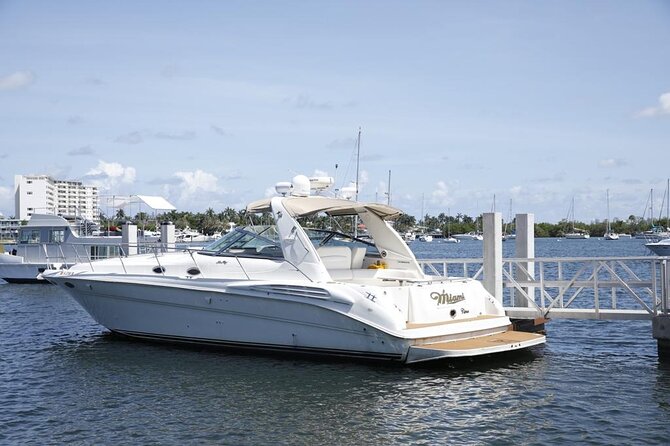 45 Ft Private Yacht Rental in Miami - Choosing your four-hour route on Biscayne Bay