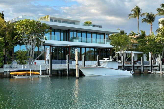 50' Private Yacht Experience in Miami for 12 people - Heading toward Miami Beach
