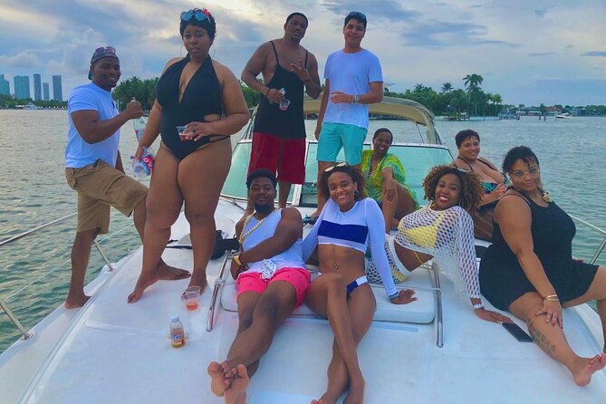 50ft Luxury Yacht Tour in Miami Beach Captain, Fun & Party! - Your captain can make or break the day