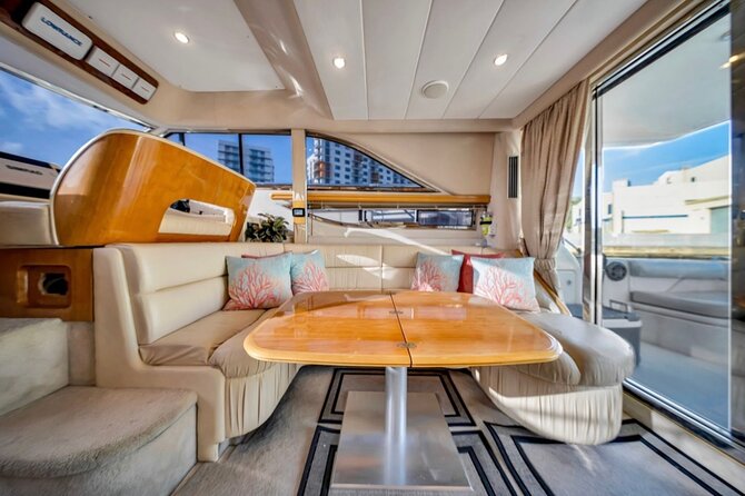 55ft + FREE HOUR Miami Yacht Rental 3 to 6 Hours 13 People - The free hour can improve the longer bookings