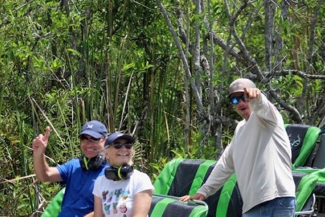 60 Minutes Small Group Everglades Airboat Ride in Miami - Guides who make the ride worth more