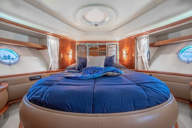 62' Azimut Yacht Charter - Is $4,450 a good value?