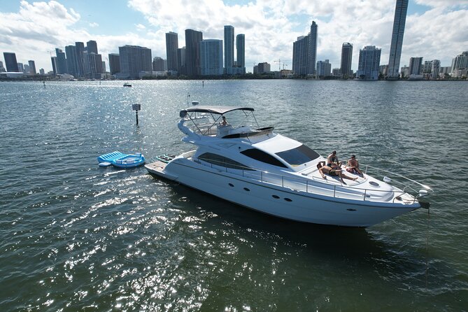 65ft Yacht Charter in Miami - Key points to know before booking