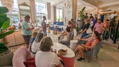 Award-winning Art Deco & Neon Lights Walking Tour