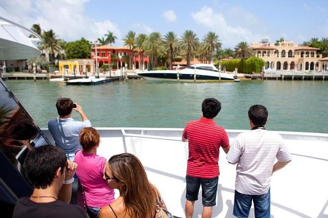 Biscayne Bay Boat Tour in Miami - Seating, Music, and the Feel of the Boat