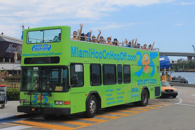 COMBO Miami City & Boat Tours ,Stops at Wynwood and Little Havana - Wynwood: Murals in Twenty Minutes