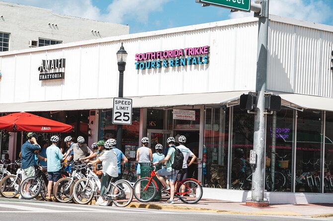 Electric Bike Tour in South Beach - South Pointe Park and the southern tip