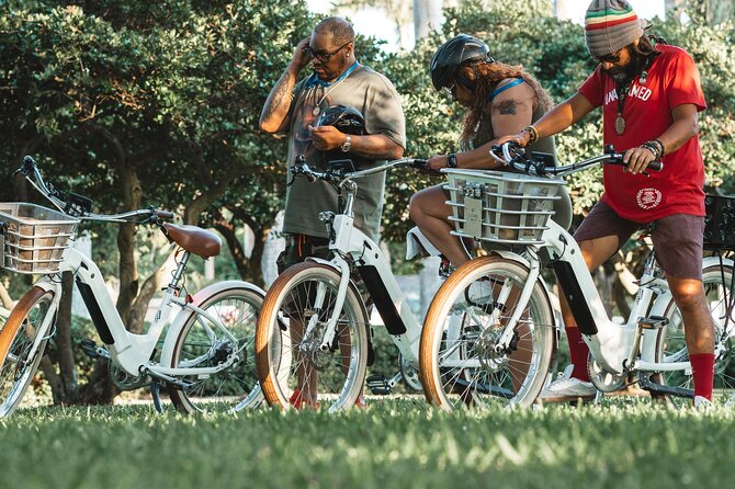 Electric Bike Tour in South Beach - Getting comfortable with the bikes