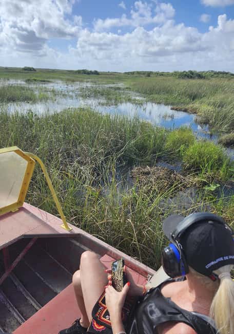 Everglades Eco Airboat Small-Group Tour & 2 Private Islands - What happens at the Miccosukee village stop