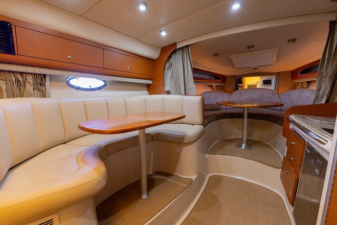 Explore Miami in Style: Private Boat Cruise Tour with Captain - Island cruising and the celebrity-home route