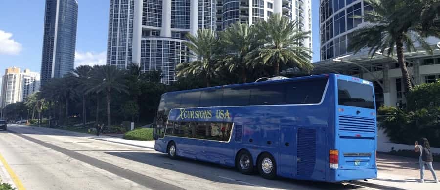 From Miami: Key West Day Tour by Motor Coach Bus - Reaching Key West with about six hours to use