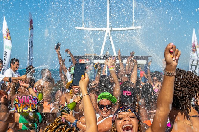 Hip Hop Sessions Boat Party Miami (Adults only) - What happens from noon to the return dock