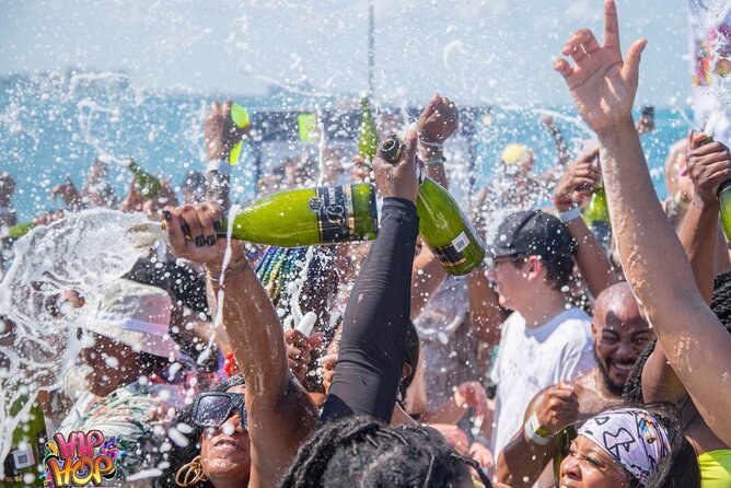 Hip Hop Sessions Boat Party Miami (Adults only) - Group size and the feel on board