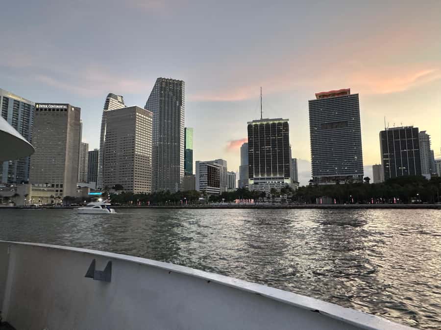 Hop-on Hop-off Water Taxi in Miami and Miami Beach - The return ride and one-way option