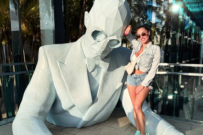 Influencer Experience (Wynwood and CityTour) Miami - Stop 3: Bayside Marketplace Parking and a quick city connection
