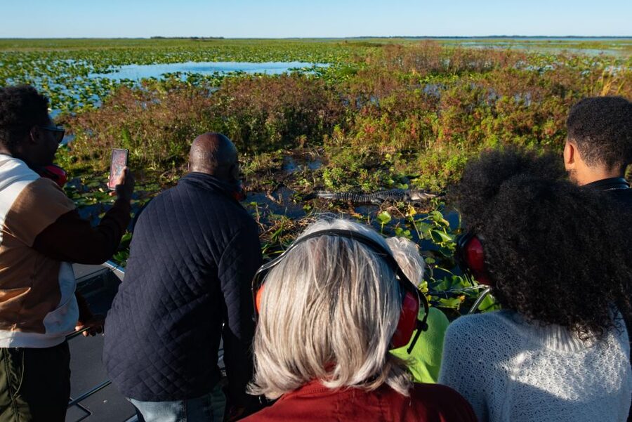 Kissimmee: Boggy Creek Airboat Ride with Optional Meal - Lunch beside the lake at Boggy Bottom Barbeque