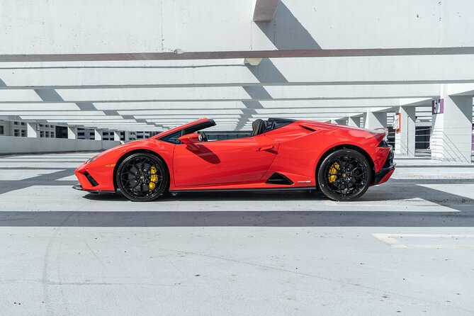 Lamborghini Huracan Spyder - Supercar Driving Experience in Miami - Taking the wheel on Miami Beach streets