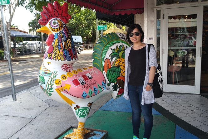 Little Havana Tour Private Cuban Podcaster Art, Museums, Music - Ball and Chain brings the music forward