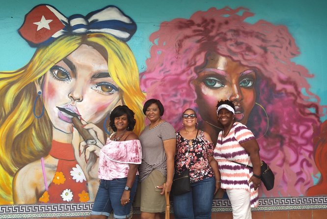 Little Havana Tour Private Cuban Podcaster Art, Museums, Music - Starting with cigars and Cuban tradition