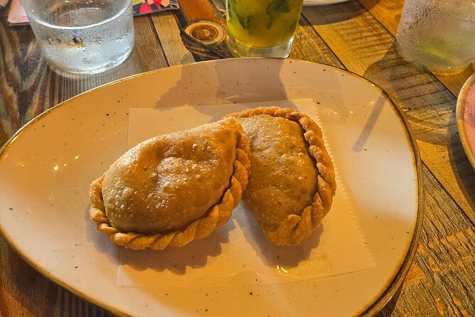 Little Havana Walking Tour – Food Tastings, Traditions & Music - Guayaberas: Clothing With Cuban Meaning