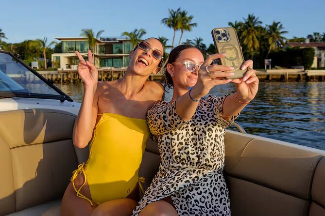 Luxury Private Boat Tour from Miami Beach - Sunset Islands and the city skyline