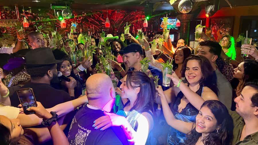 Mango's Miami: Salsa Lessons, Mojitos, Bites & Live Music - Key points to know before you book