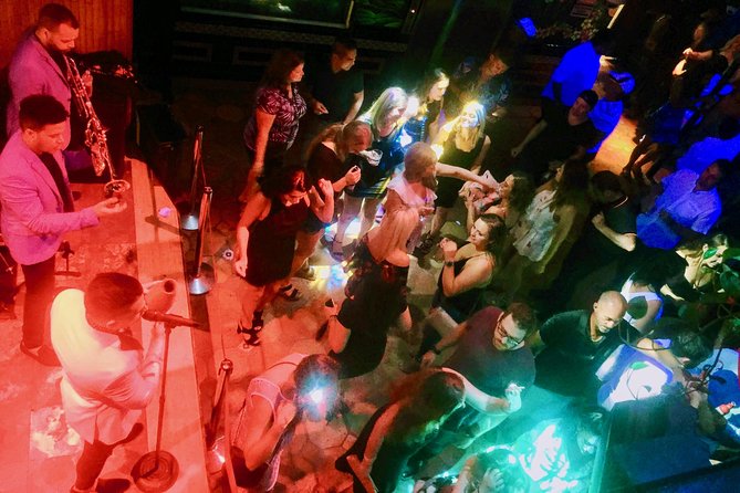 Mango's Miami: Sip & Salsa Lessons, Mojitos, Bites & Live Music - Getting there and what to wear