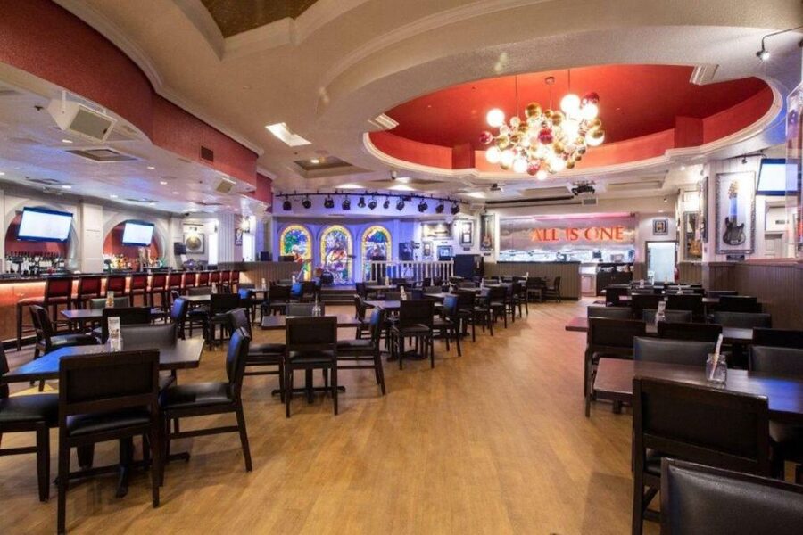 Meal at Hard Rock Cafe Miami at Biscayne Marketplace - A meal with music built into the room