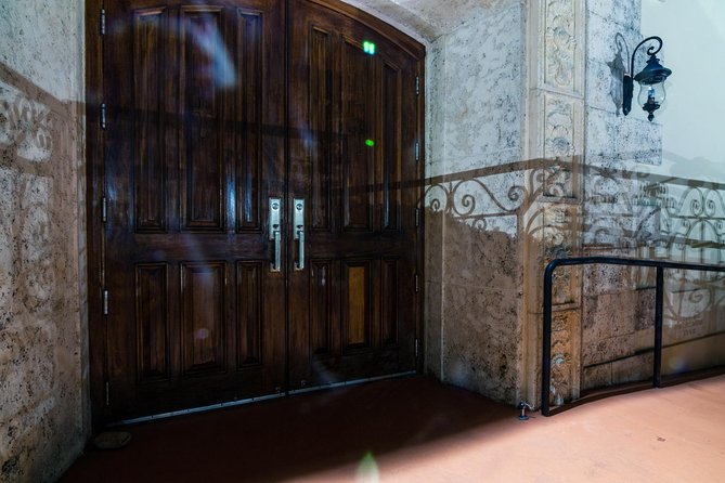 Menace, Murder & Malice: Miami Ghost Tours - The Betsy Hotel and stories that linger