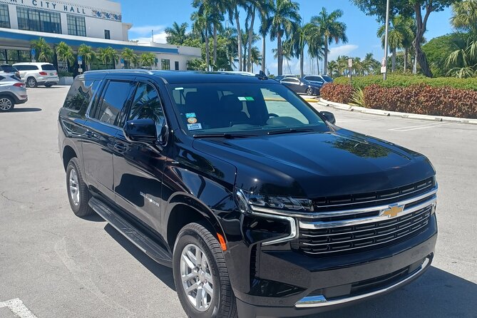 MIA airport and Port of Miami luxury private transfers - Meeting your driver at MIA