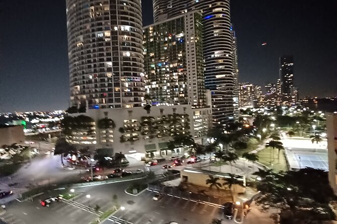 MIA airport and Port of Miami luxury private transfers - Drivers who communicate and know the practical details