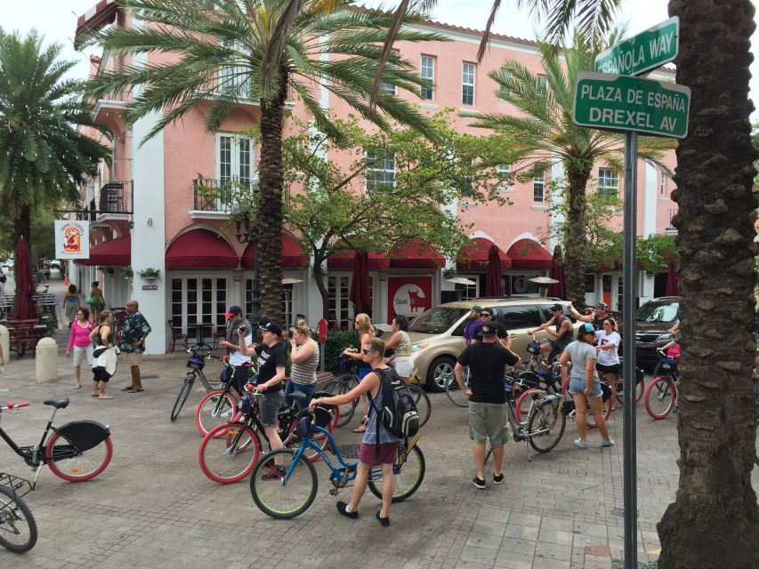 Miami: 2-Hour Art Deco Bike Tour - Casa Casuarina and the Art Deco district