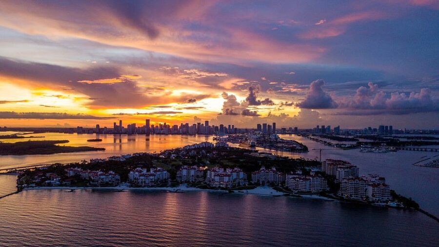 Miami: 30-Minute Private Helicopter Tour with Champagne - What the 30-minute timing really means