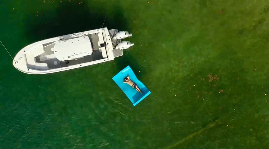 Miami: 4-Hour Island Hopping Boat Trip with Water Toys - Four hours across Miami’s island waters