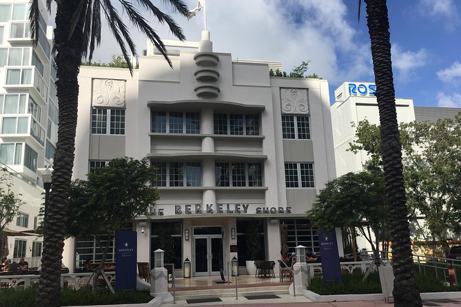 Miami 4H Private Classic Car Tour! - South Beach begins with Miami’s Art Deco story