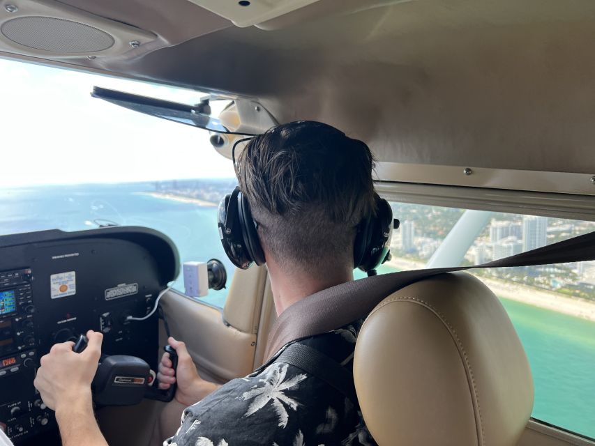 Miami: 60-Minute Airplane Flight Discovery Lesson Ticket - Meeting the instructor at the hangar