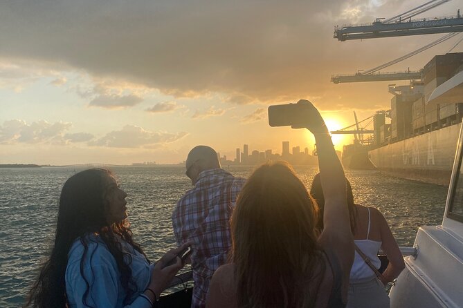 Miami 75 Min Boat Tour Biscayne Bay and Celebrity Homes Island - Under the causeway toward South Beach