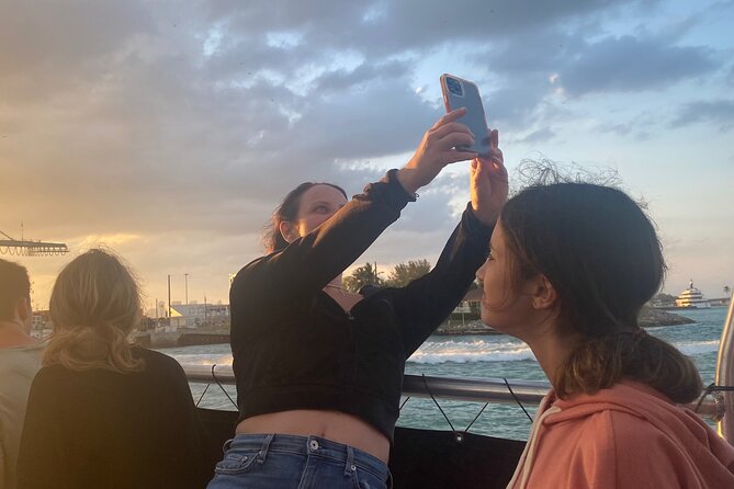 Miami 75 Min Boat Tour Biscayne Bay and Celebrity Homes Island - Miami Beach skyline from the bay