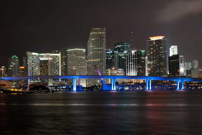 Miami: Adults Only Party Cruise with Two Drinks Included - What the Miami party cruise is really like