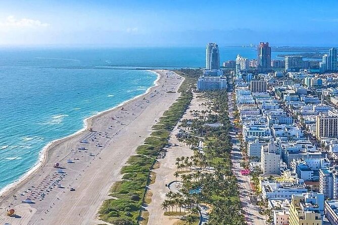 Miami Airplane Tour: South Beach, Islands, Downtown Skyline - Downtown Miami and the return over Coral Gables