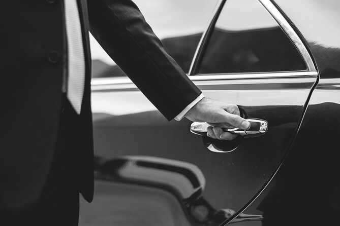 Miami Airport Private Transfer (Up to 14 passengers) - Booking Timing and Cancellation Terms
