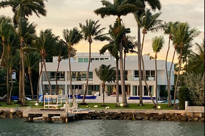 Miami and Bayside 90 min Cruise of Celebrity Islands - Virginia Key Beach adds a different side of Miami