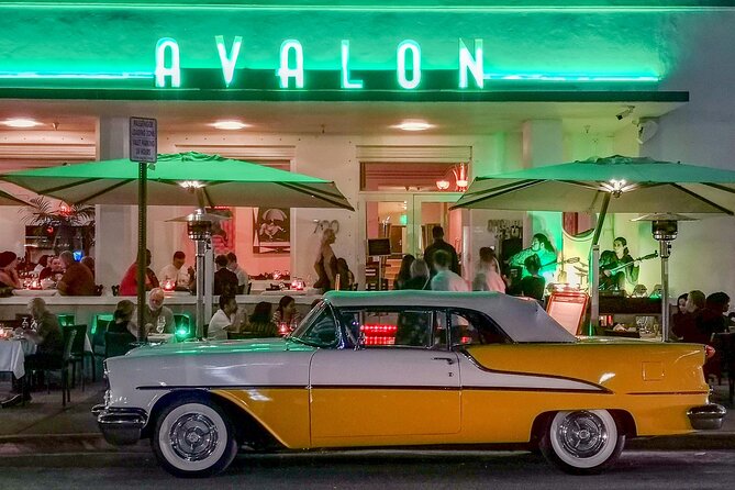 Miami Art Deco Private Walking Tour - Guide style: stories matter as much as buildings